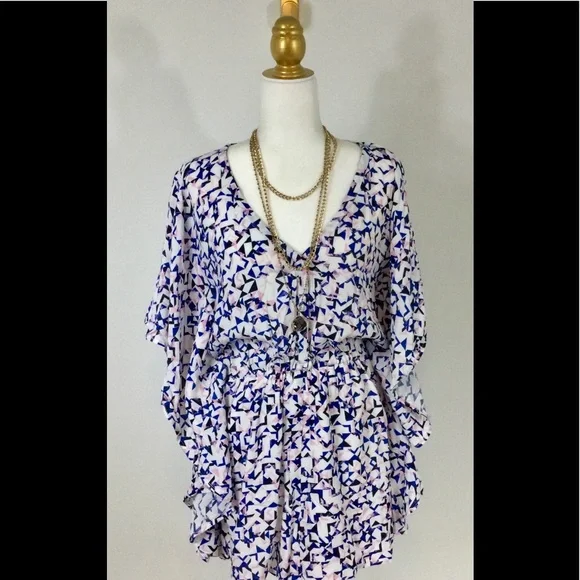 cupcakes & cashmere | Dresses | Cupcakes And Cashmere Lakeside Floral Mini  | Poshmark